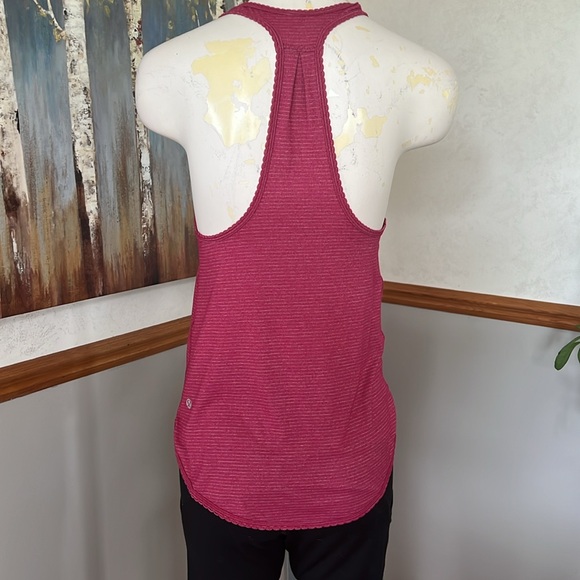 Lululemon Razorback Tank - Picture 5 of 8